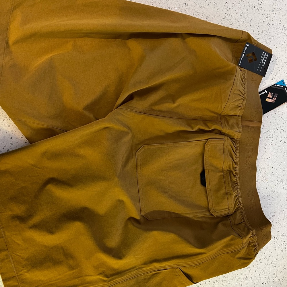 Black diamond Sierra shorts , XL, dark curry